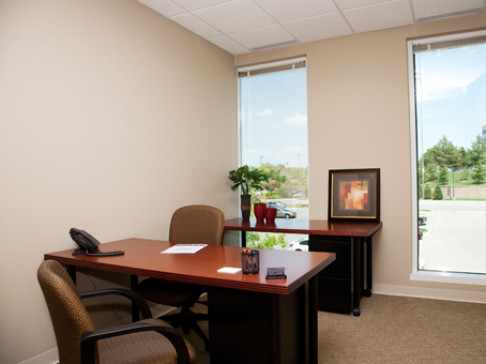 Office: Tennessee, Meridian Cool Springs Office Suites Plus, 2550 Meridian Blvd, Franklin, TN 37067