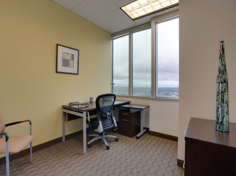 Office: Tennessee, Fifth Third Center, 424 Church Street, Nashville, TN 37219