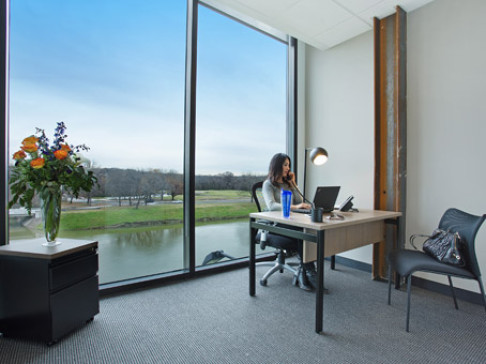 Office: Texas, Westbend, 1751 River Run, Fort Worth, TX 76107