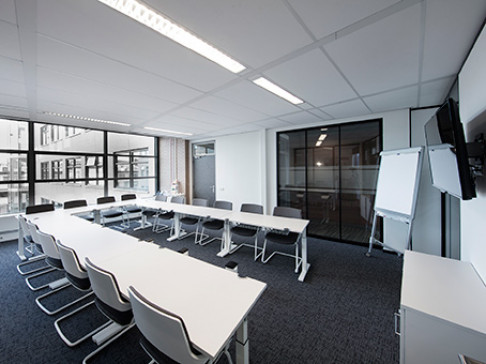 Office: The Hague City, Haagsche Hof, The Hague, 2514 JG