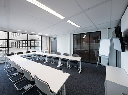 Office: The Hague City, Haagsche Hof, The Hague, 2514 JG