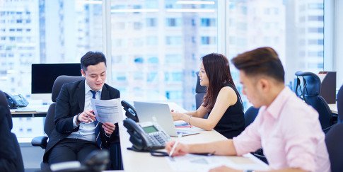 Office: The Lee Gardens, Manulife Plaza