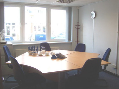 Office: The Mallings, Malling Street, Lewes, BN7