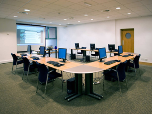 Office: The Mount Business and Conference Centre, Belfast, BT6