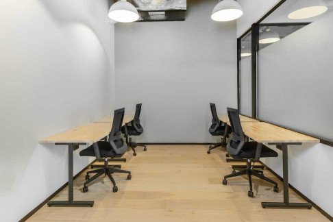 Office: 77 Hoi Bun Road, Kowloon