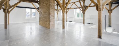 Office: The Salisbury, Finsbury Circus, London, EC2M 5SQ