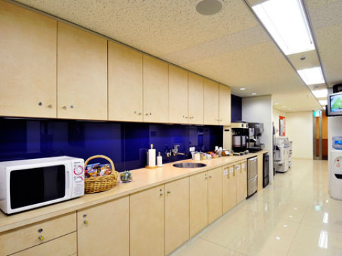 Office: Hibiya Centre, 15/F The Imperial Hotel Tower, Tokyo, 100-0011