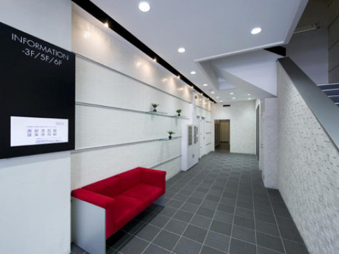 Office: Nihonbashi Central, 3F, 5F & 6F Toyo Building, Tokyo, 103-0027