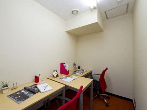 Office: Nihonbashi Central, 3F, 5F & 6F Toyo Building, Tokyo, 103-0027