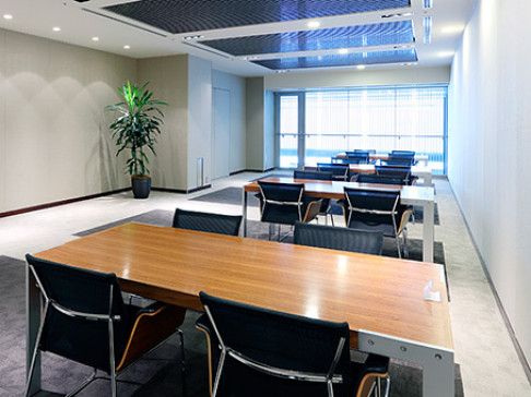 Office: Shiodome Building, 3/F Shiodome Building, Tokyo, 105-0022
