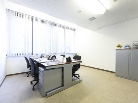 Office: Yaesu Dori, 3-4-15 Nihonbashi, Tokyo, 103-0027