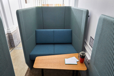 Office: Topos Montgomery, Rue Abb, Brussels, 1040