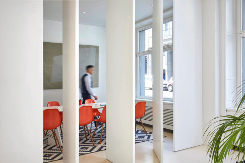 Office: Burotel Business Centre, Rue du Congr&egrave;s 37, 1000 Bruxelles, Belgium, Brussels, 1000