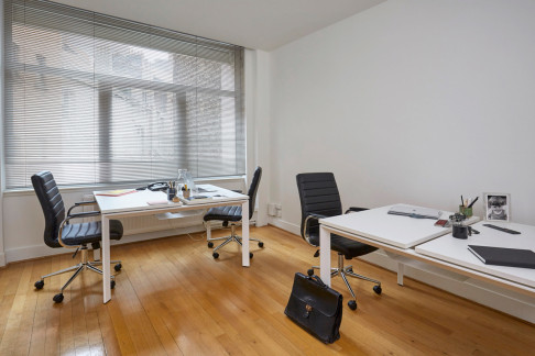 Office: Topos Parc Royal, Rue de la Presse 4, Brussels, 1000