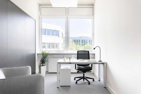 Office: Gare Maritime, Rue Picard&nbsp;7, bo&icirc;te&nbsp;100, Brussels, 1000