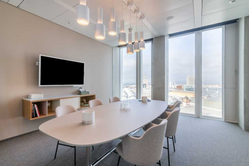 Office: Br&uuml;sseler Strasse 1-3, Frankfurt, 60327