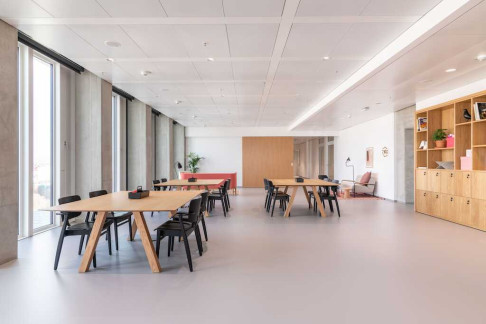Office: Br&uuml;sseler Strasse 1-3, Frankfurt, 60327