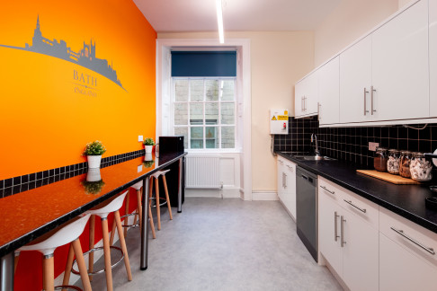 Office: Trim Street, 6/7 Trim Street, Bath, BA1 1HB 
