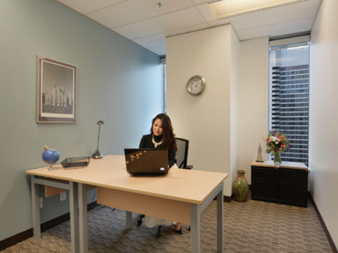 Office: HSBC, 885 West Georgia Street, Vancouver, V6C 3E8