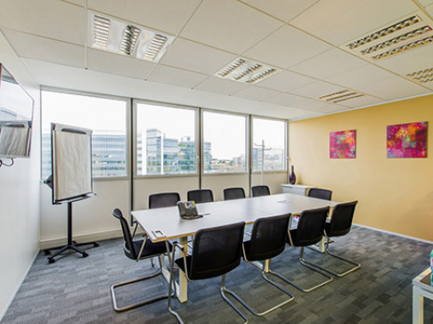 Office: Velizy-Villacoublay, Guynemer, 13 avenue Morane Saulnier, Velizy Villacoublay, 78457