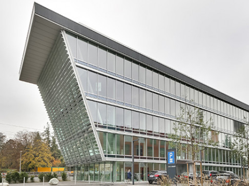 Office: Station Lakeside, Chemin Jean-Baptiste Vandelle 3A, Versoix, CH-1290