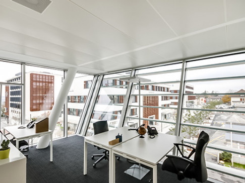 Office: Station Lakeside, Chemin Jean-Baptiste Vandelle 3A, Versoix, CH-1290