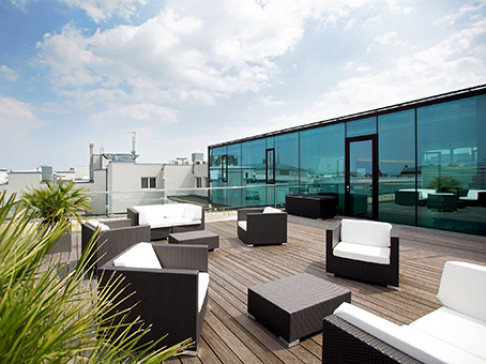 Office: Flybridge, Mariahilfer Strasse 36, Vienna, A-1070