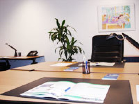 Office: Mariahilfer Strasse, Vienna, 1060