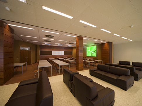 Office: Nineteen, Mooslackengasse 17, Vienna, A -1190