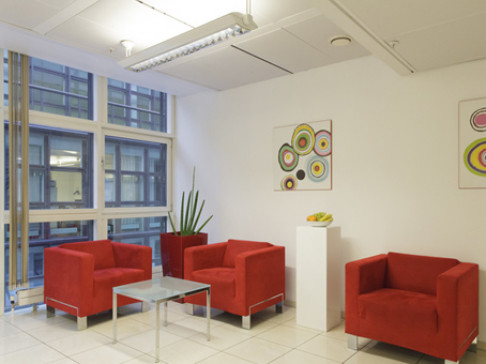 Office: Opera New Business centre, Kaerntner Ring 5-7, Vienna, 1010