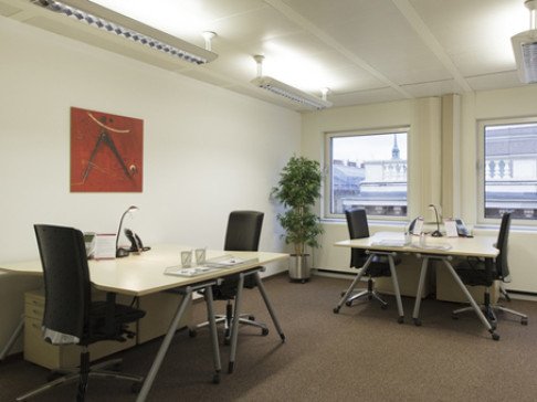 Office: Opera New Business centre, Kaerntner Ring 5-7, Vienna, 1010