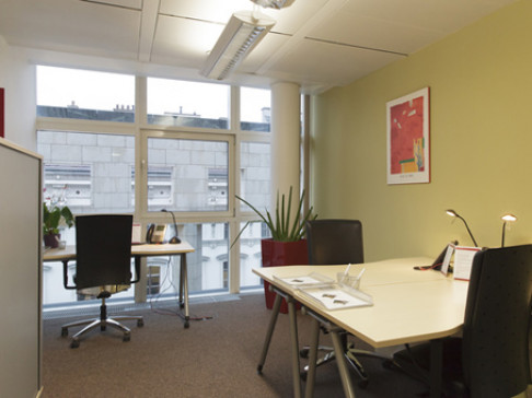 Office: Opera New Business centre, Kaerntner Ring 5-7, Vienna, 1010