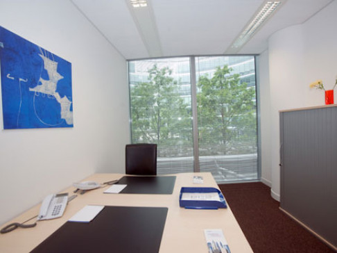 Office: Metropolitan, Pl. Pilsudskiego 3, Warsaw, 00-078