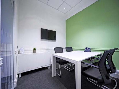 Office: Regus Express - Hilton, Hilton Hotel, Warwick, CV34 6RE