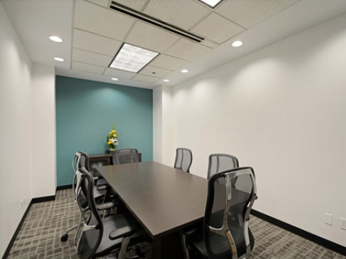 Office: Washington, Skyline Tower, Bellevue, WA 98004