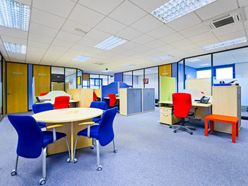 Office: Hot office, 1st Floor Venture House, Welwyn Garden City, AL7 1TS