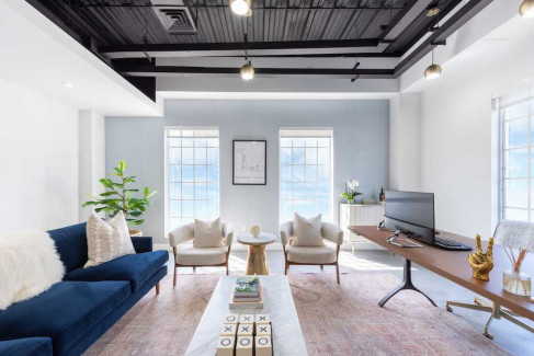 Office: Muehldorfstrasse 8, Munich, 81671