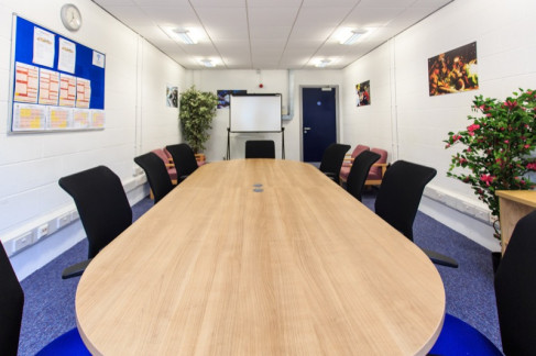 Office: Middlemore Road, West Bromwich B21 0AL