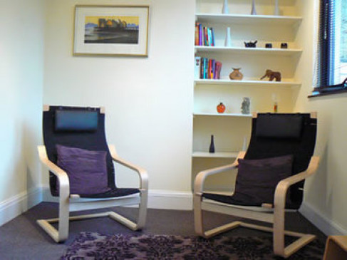 Office: West Hill House Business Centre, Swains Lane, London, N6