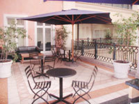 Office: Sandton, Nelson Mandela Square, Johannesburg, 2146
