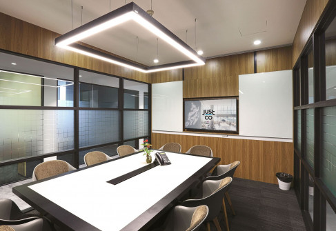 Office: Wheelock Square, 1717 West NanJing Road, Shanghai 200040