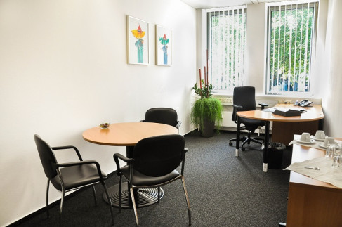 Office: Gustav-Stresemann-Ring, Wiesbaden, 65189