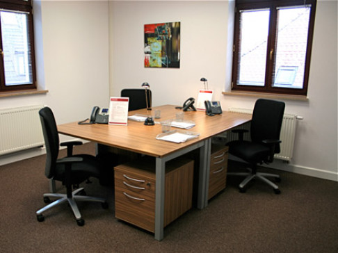 Office: Rynek Stare Miasto, Ul. Sw, El?biety 4, Wroclaw, 50-111