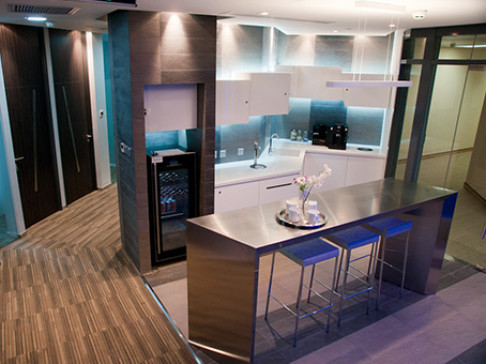 Office: Tiandi - Corporate Center, 8F, Tiandi, Wuhan, 430014