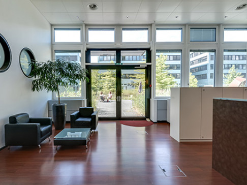 Office: Dammstrasse, Dammstrasse 19, Zug, CH-6300