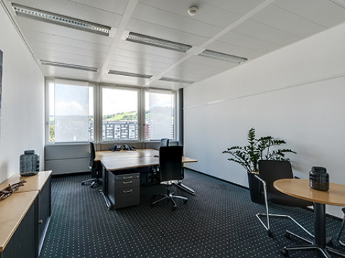 Office: Dammstrasse, Dammstrasse 19, Zug, CH-6300