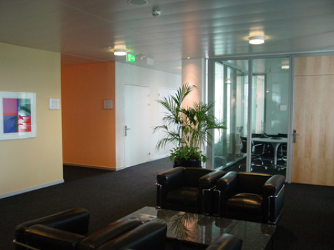 Office: Zurich Airport, Hotelstrasse 1, Zurich, CH-8058