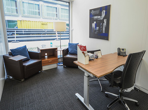 Office: Zurich City Centre Stockerhof, Dreik, Zurich, CH-8002