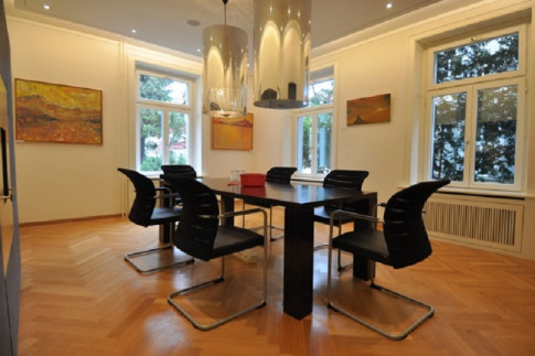 Office: Bellerive Strasse, Zurich, 0 8008