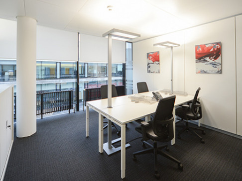 Office: Sihlcity, Kalanderplatz 1, Zurich, CH-8045